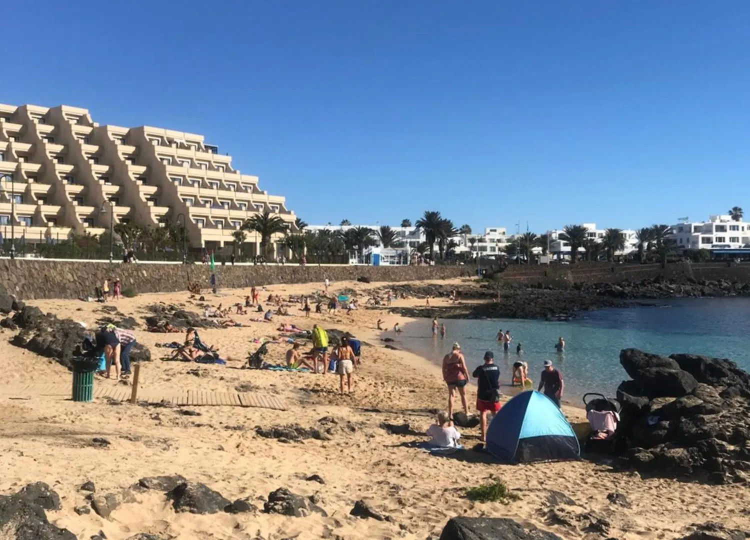 The Beach House - Central Location - Private Plunge Pool - Roof Terrace - 100M To Beach Costa Teguise Holiday home
