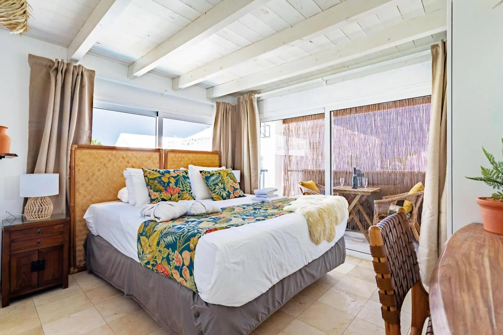 The Beach House - Central Location - Private Plunge Pool - Roof Terrace - 100M To Beach Costa Teguise 0*,