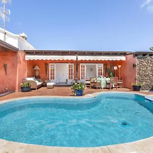 Evergreen Costa Teguise